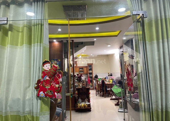 Ngộp bank bán gấp nhà Nguyễn Hữu Tiến DT 5x13 1 trệt 2 lầu giá 7ty2