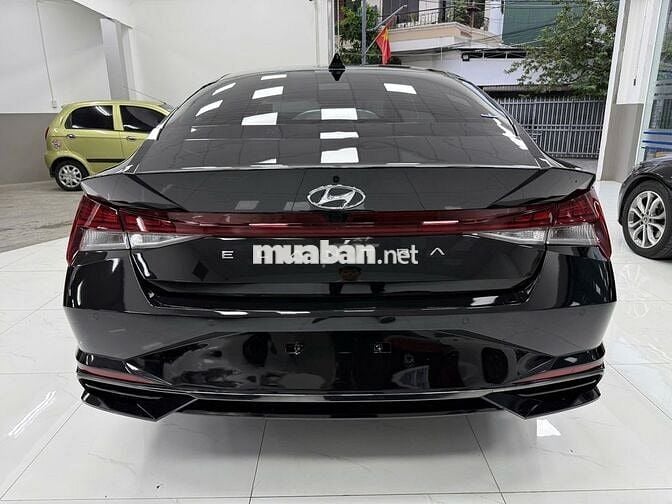 Hyundai Elantra 2025 1.6 AT Đặc biệt Đen