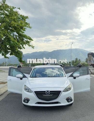 Mazda 3 HB 2016 Trắng 80000 km