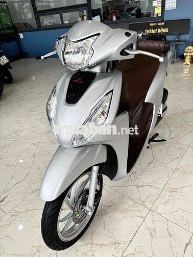 Honda Vision 2025 Xám 2.467km