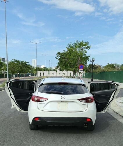 Mazda 3 HB 2016 Trắng 80000 km
