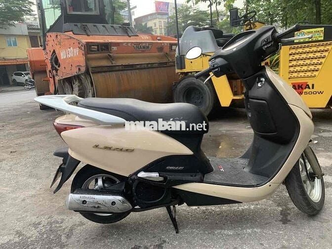 Honda Lead 110cc Vàng cát 1000km