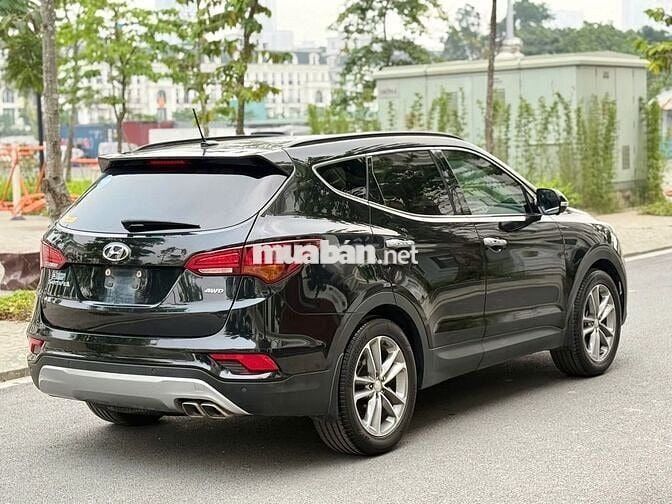 Hyundai Santafe 4wd 2018 Xăng 82000 km Đen