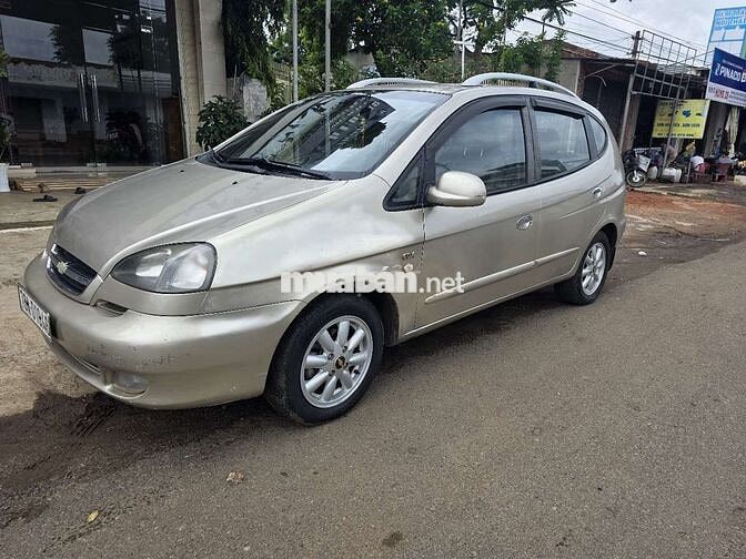 Chevrolet Vivante Vàng cát 7 chỗ