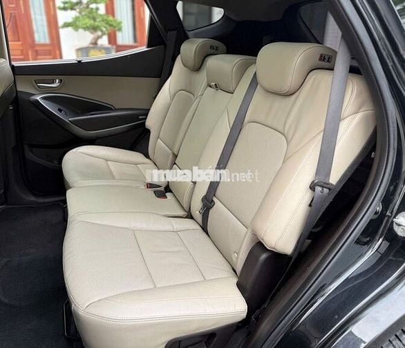 Hyundai Santafe 4wd 2018 Xăng 82000 km Đen