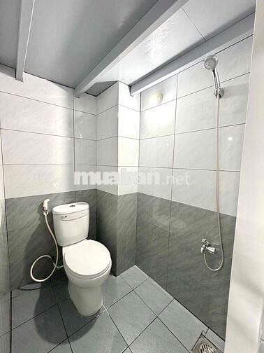 Phòng trọ mới xây 14m2 (chưa tính gác) đường Nguyễn Văn Quỳ
