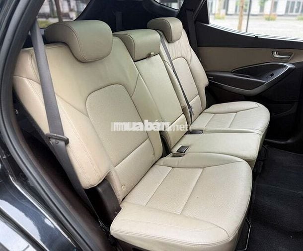Hyundai Santafe 4wd 2018 Xăng 82000 km Đen