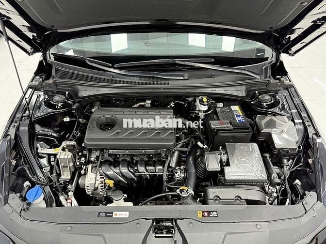 Hyundai Elantra 2025 1.6 AT Đặc biệt Đen