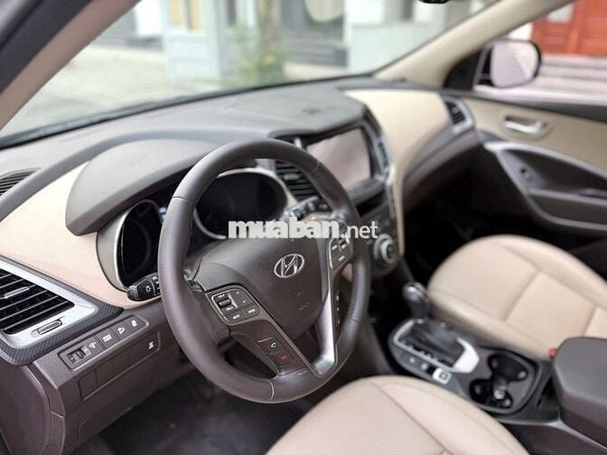 Hyundai Santafe 4wd 2018 Xăng 82000 km Đen