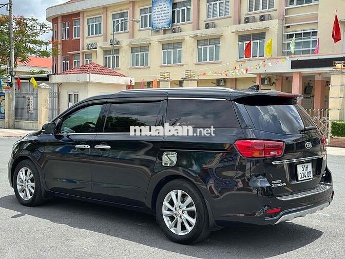 Kia Sedona Luxury 2.2D Full 2020 Đen 73000 km