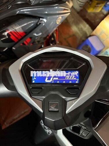 Honda Vario 125 v2 2025 Bạc 2000 km