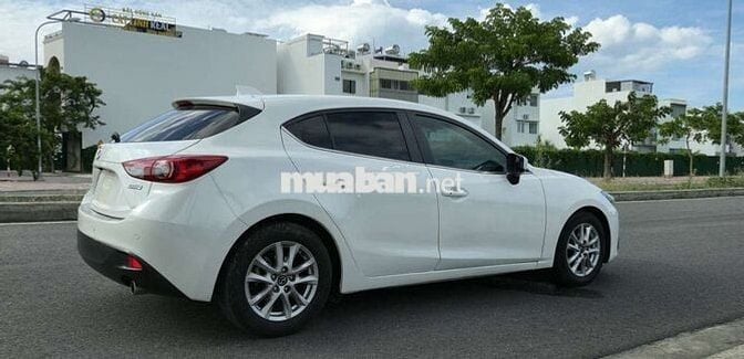 Mazda 3 HB 2016 Trắng 80000 km