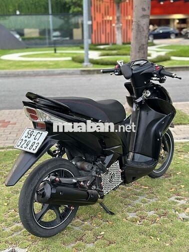 đổi xe trật nhà nên bán ạ