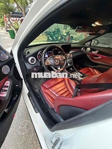 Mercedes Benz C300 AMG 2016 Trắng Tự động 7 cấp