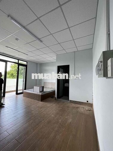 Căn hộ mới 100% gần Bến xe Q8– Ban công –  Thang máy-Cho nuôi mèo