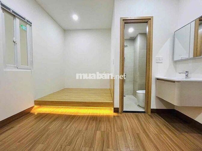 CHDV THANG MÁY - RỘNG RÃI CV GIA ĐỊNH