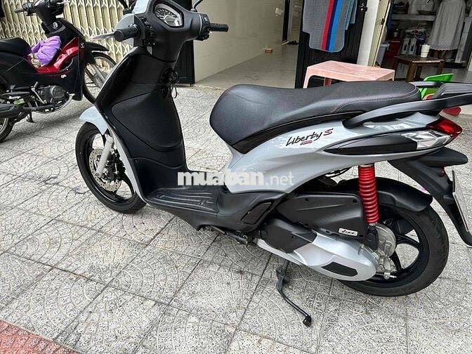 Piaggio Liberty S 2023 Xám 15711 km