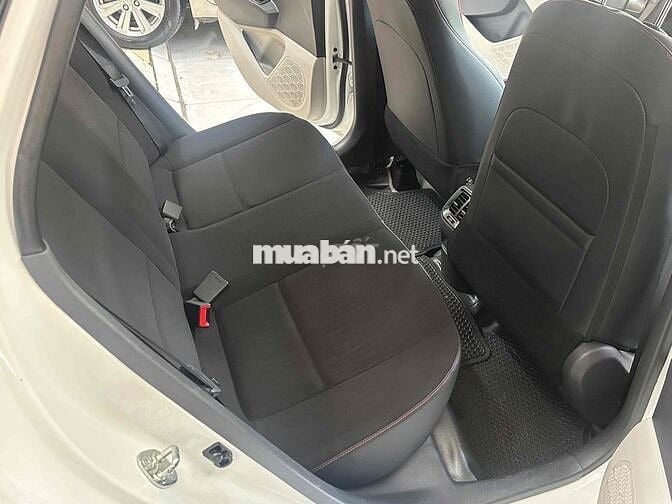 Hyundai i10 2025 Số sàn 35000 km Trắng