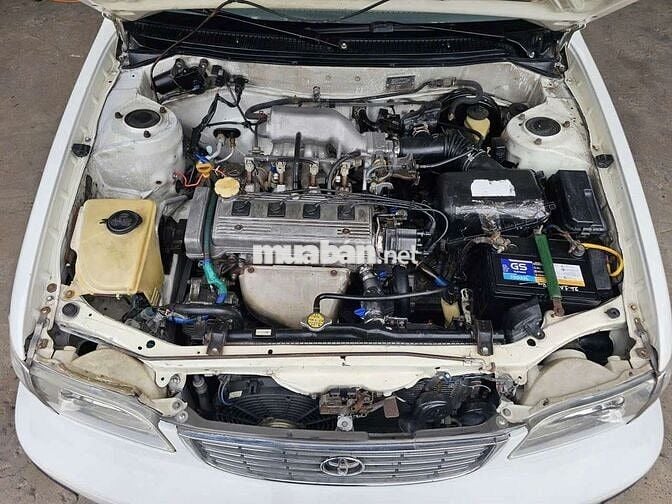 Toyota Corolla GLi 1.6 Số sàn Trắng
