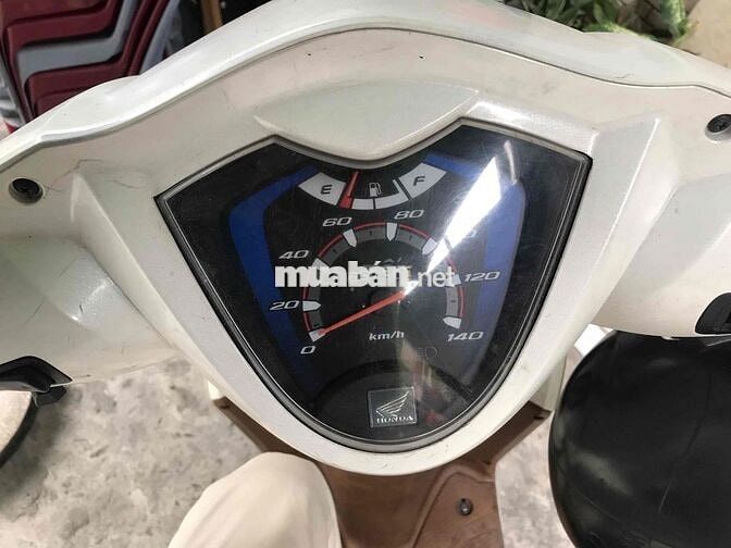 Honda Vision 2013 MÀU Trắng NÂU.