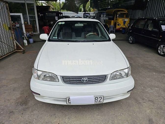 Toyota Corolla GLi 1.6 Số sàn Trắng