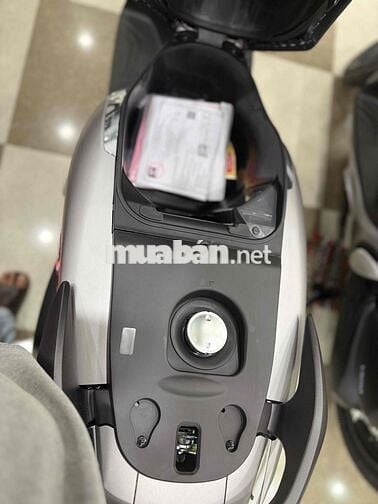 Honda SH Mode Tay ga Bạc Mới