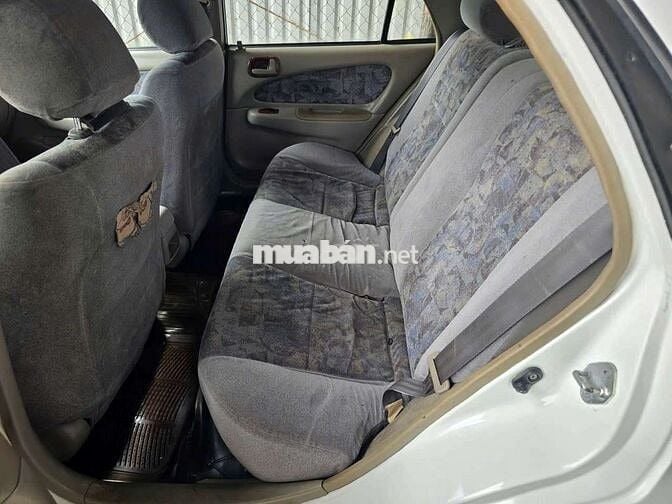 Toyota Corolla GLi 1.6 Số sàn Trắng