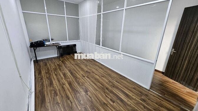 CHÍNH CHỦ SALON TÓC NAM SHARE LẠI MB TẦNG 1 DT HƠN 100M2