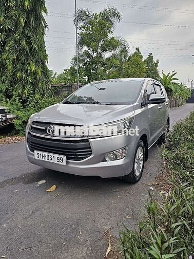 Toyota Innova E 2019 Bạc 7 chỗ