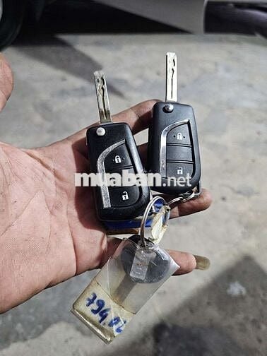 Toyota Innova E 2019 Bạc 7 chỗ