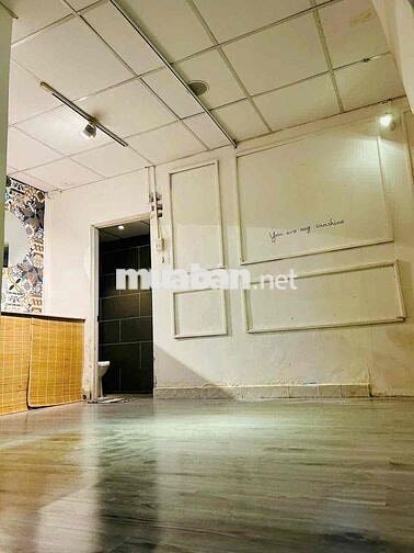 Nhà HẺM XE HƠI TIỆN Ở VÀ KINH DOANH