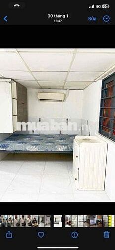 Phòng máy lạnh cửa sổ gần Nguyễn Hữu Cảnh