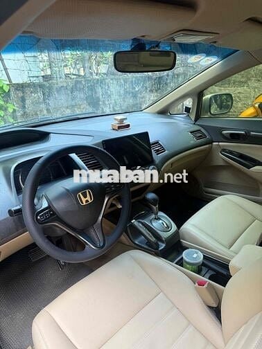 Honda Civic Số tự động Vàng cát 5 chỗ