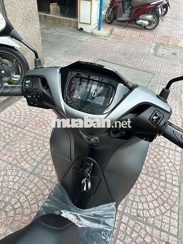 SH 125i ABS + HSTC 2026 Xám Đen BSTP Bao Sang Tên