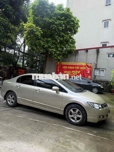 Honda Civic Số tự động Vàng cát 5 chỗ