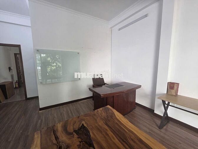 CHO THUÊ VĂN PHÒNG CÔNG TY TẠI TẦNG 1 – NGUYÊN SÀN 100m2