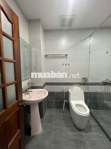 CHO THUÊ VĂN PHÒNG CÔNG TY TẠI TẦNG 1 – NGUYÊN SÀN 100m2