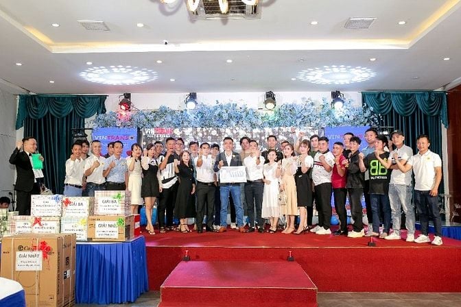 TUYỂN NHÂN VIÊN KHO VẬN CA ĐÊM