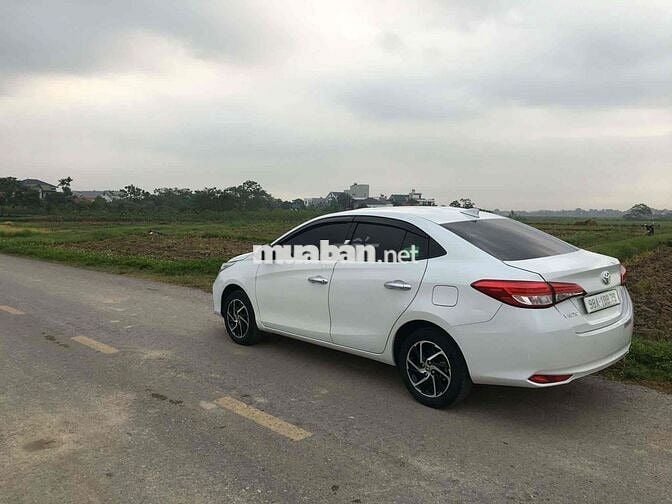 Toyota Vios CVT 2022 Số tự động Trắng