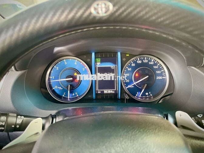 Toyota Fortuner 2022 4x2 AT 2.4L Đen 7 chỗ