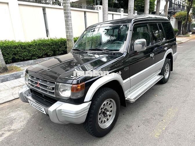 Mitsubishi Pajero 2006 V33VH -2 cầu -130,000km