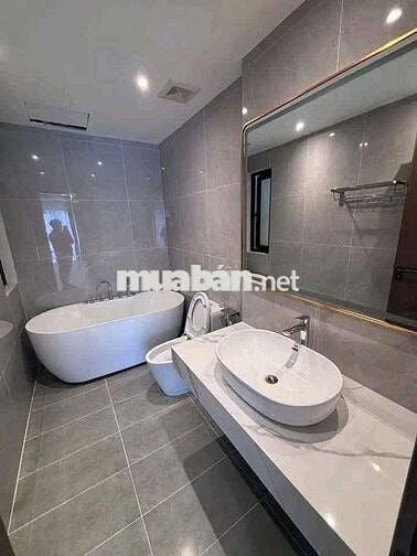 Ở Sướng–Đi Lại Tiện!Nhà 5 Tầng 3PN Nguyễn Văn Linh Chỉ 11 Triệu,Ô Tô 
