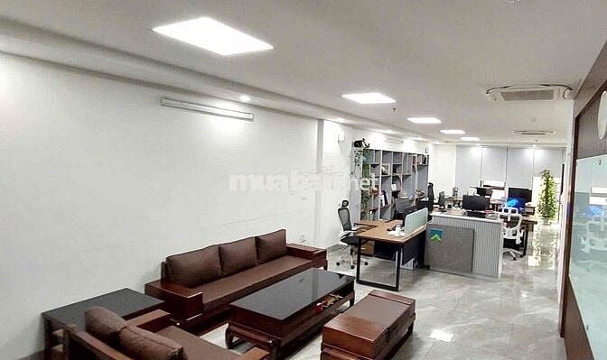 Do chuyển sang văn phòng mới, mình cần cho thuê lại văn phòng tại 50B