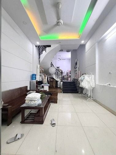 Hàng mới lên! Nhà đẹp Nguyễn Hữu Tiến – HXH – 56m²–2 tầng.Giá chỉ 5T5