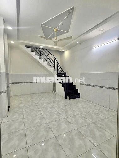 Cho thuê nhà Tân Bình, 1 Trệt,1 Lầu,2PN, 2WC. Nhà mới, Nội thất cơ bản