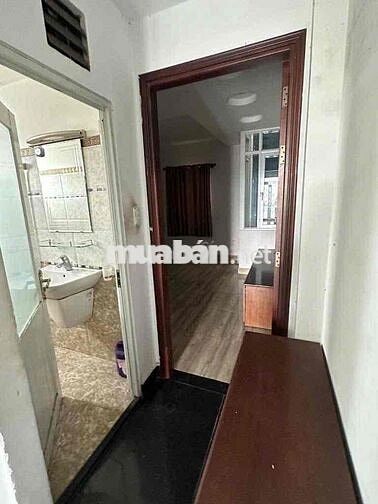 Mặt tiền Xuân Hồng - Tân Bình - 7pn - kd cải tạo tự do - sân thượng