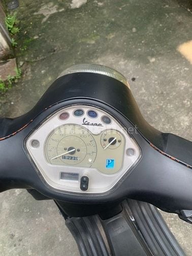 Cần bán xe Piaggio LX 125cc FI biển 29D2, xe đẹp