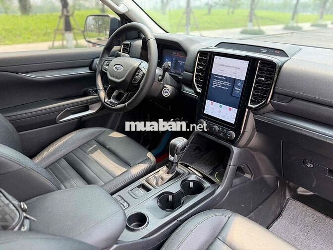 Ford Everest Sport SX Titanium 2024 Đen 23.000 km