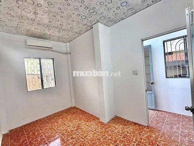 Cho thuê nhà Tân Bình, 1 Trệt,1 Lầu,2PN, 2WC. Nhà mới, Nội thất cơ bản
