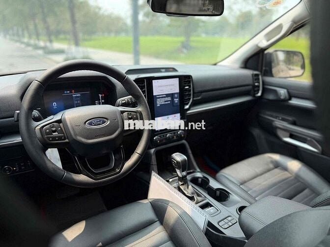 Ford Everest Sport SX Titanium 2024 Đen 23.000 km